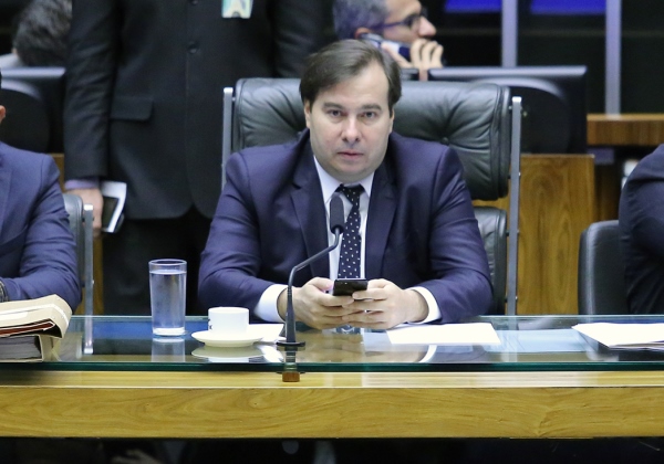 Resultado de imagem para Maia recorre a antigos auxiliares de ACM e Lula para viabilizar candidatura
