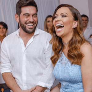 Resultado de imagem para Solange Almeida casa com empresário Leandro Andriani em cerimônia surpresa