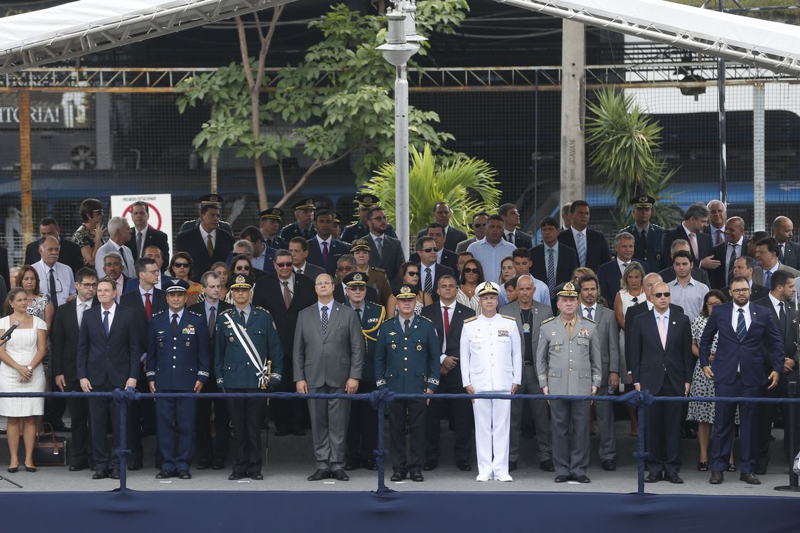 O governador Wilson Witzel participa da Cerimônia de transmissão do Comando Geral da PMERJ ao coronel Rogério Figueiredo de Lacerda, ex-coordenador das Unidades de PolÃcia Pacificadora (UPPs).