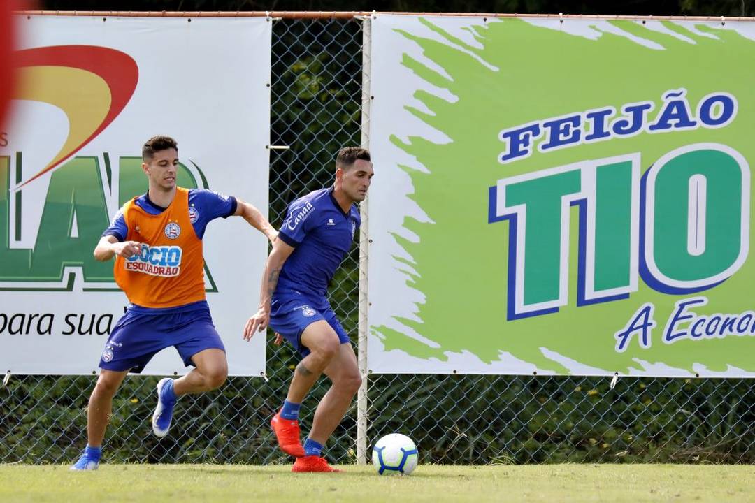 Shaylon e Gilberto participam de treinamento no Fazendão na manhã deste sábado