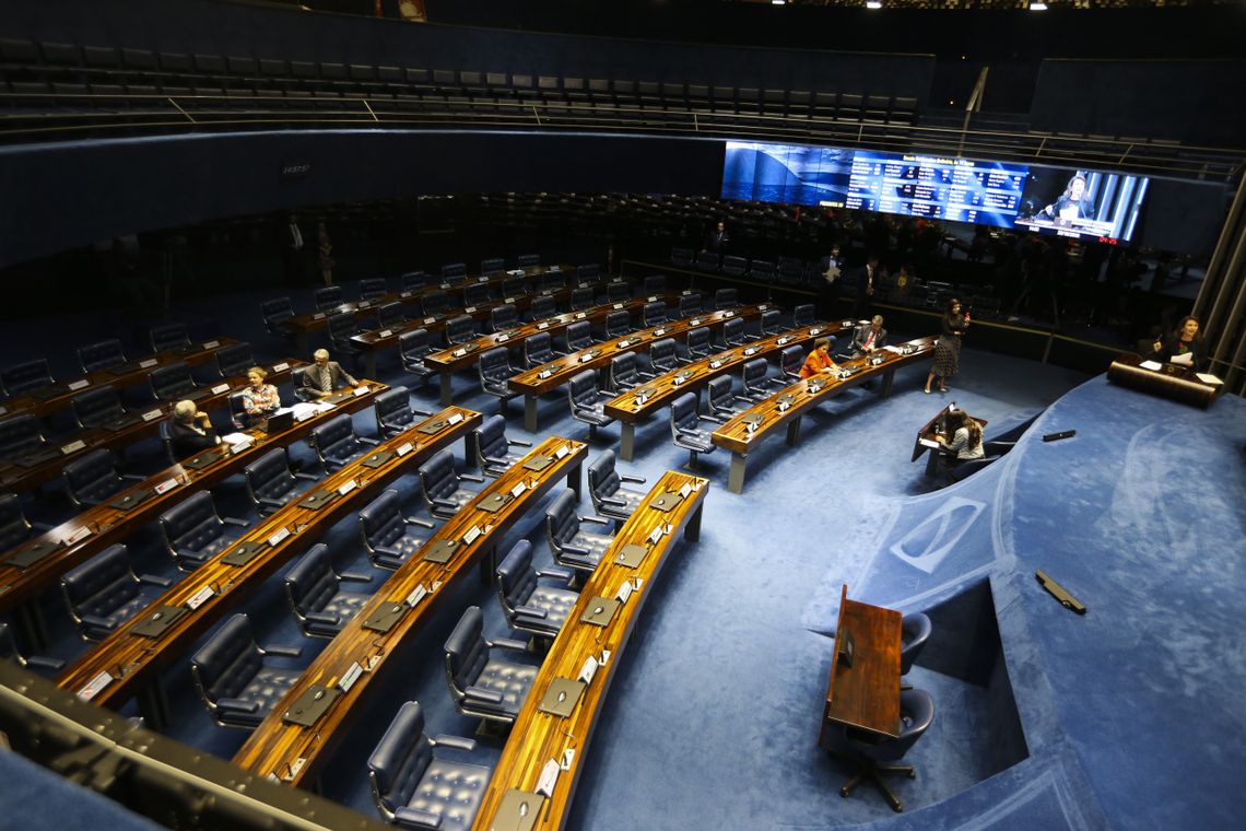 Senado realiza sessão plenária para analisar e votar projetos de lei