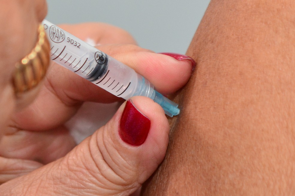 Campanha de vacinaÃ§Ã£o contra gripe ainda nÃ£o atingiu meta (Foto: Semuc/Andrezza Mariot/DivulgaÃ§Ã£o)