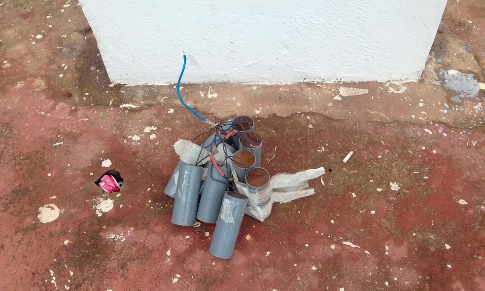 Suposta bomba encontrada no Museu Nacional, em Brasília (Foto: Polícia Militar/Divulgação)