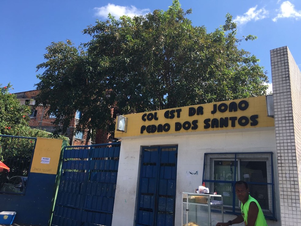 Escola Municipal e ColÃ©gio Estadual funcionam no mesmo complexo â?? Foto: Itana Alencar/G1 Bahia
