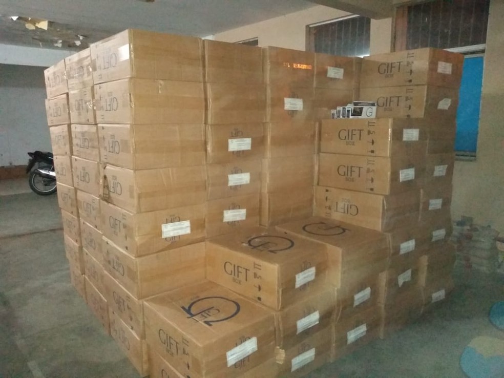 Carregamento de cigarros falsificados foi apreendido em Itamaraju, no sul da Bahia â?? Foto: PolÃcia Militar