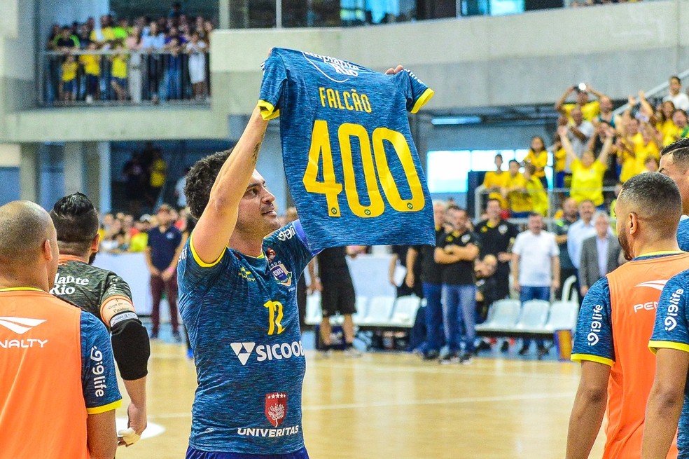 FalcÃ£o comemora gol de nÃºmero 400 pela seleÃ§Ã£o â?? Foto: RICARDO ARTIFON/CBFS