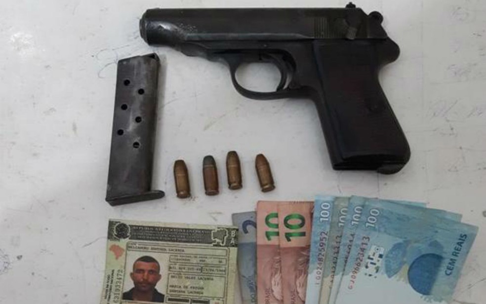 Homem suspeito de balear PM que tentou impedir assalto em loja morre em confronto com a polÃ­cia, no sul da Bahia â?? Foto: DivulgaÃ§Ã£o/SSP-BA