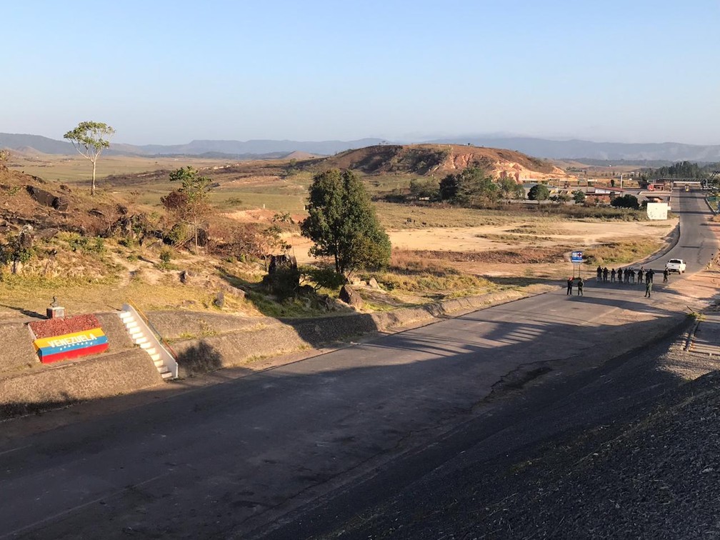 Fronteira entre Brasil e Venezuela, em Pacaraima, segue fechada pelo 8º dia â?? Foto: Alan Chaves/G1 Roraima