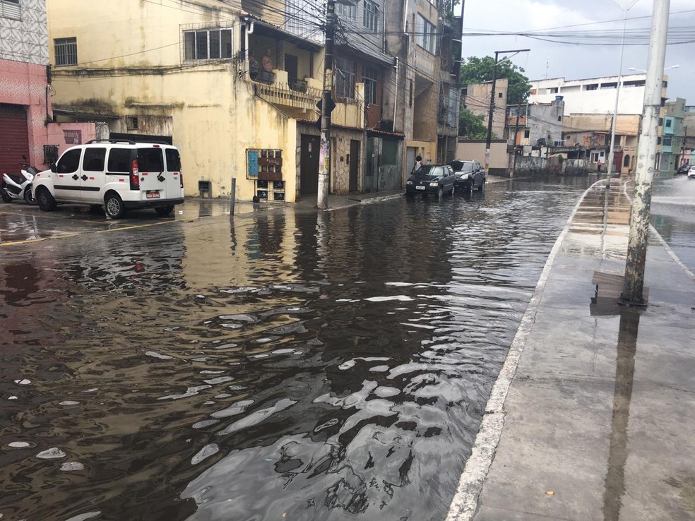 Salvador tem chuva e pontos de alagamento nesta quinta â?? Foto: JoÃ£o Souza/G1