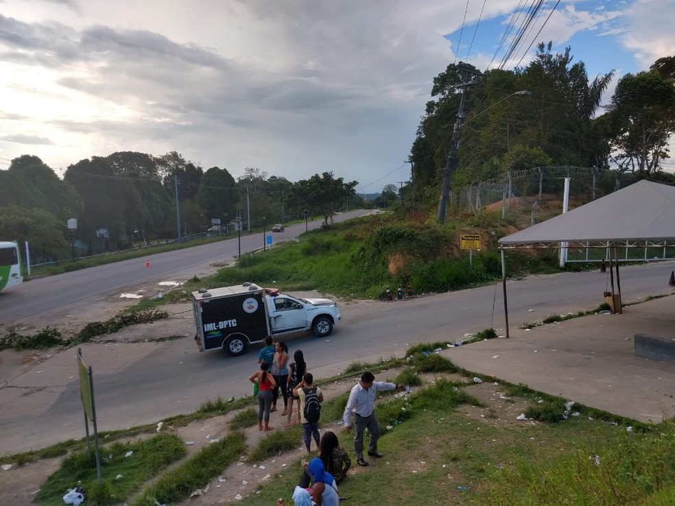 Movimentação no entorno de complexo com presÃdios em Manaus â?? Foto: Ive Rylo/G1 Amazonas