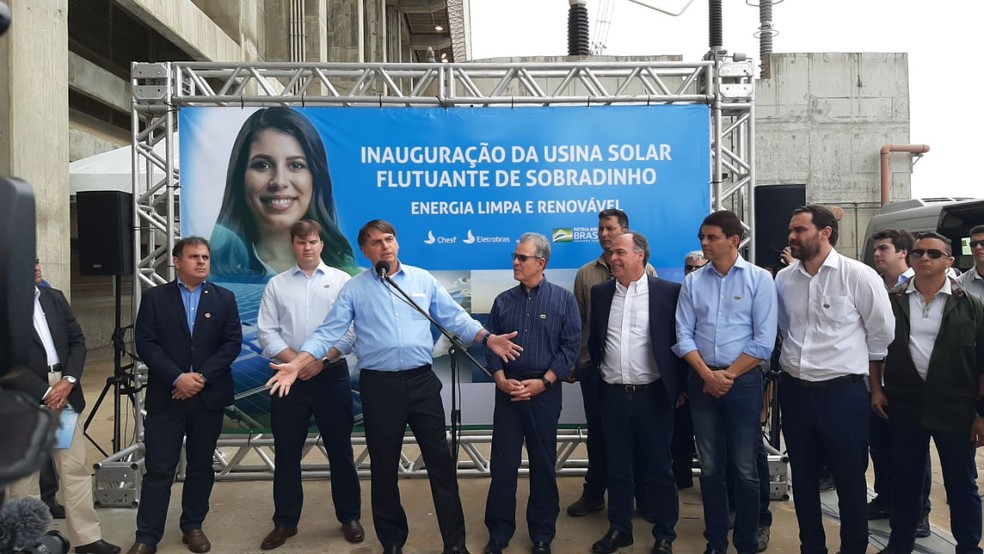 Após inauguração, Bolsonaro concedeu coletiva em Sobradinho â?? Foto: Júlio César/TV Bahia