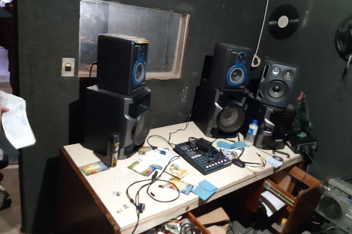 Operação Rádio Pirata, na comunidade da Maré.