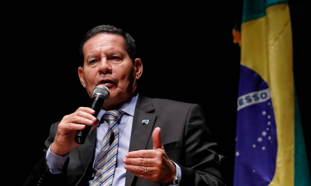 Resultado de imagem para 'Protesto é forma de se expressar, mas houve exploração polÃtica', diz Mourão