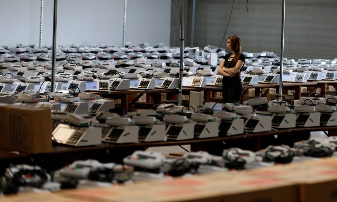 Urnas eleitorais Foto: RODOLFO BUHRER / Reuters