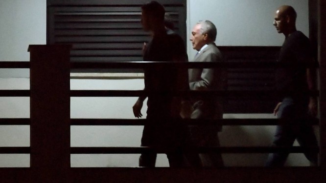 Temer é preso na superintendência da PF do Rio Foto: MAURO PIMENTEL / AFP