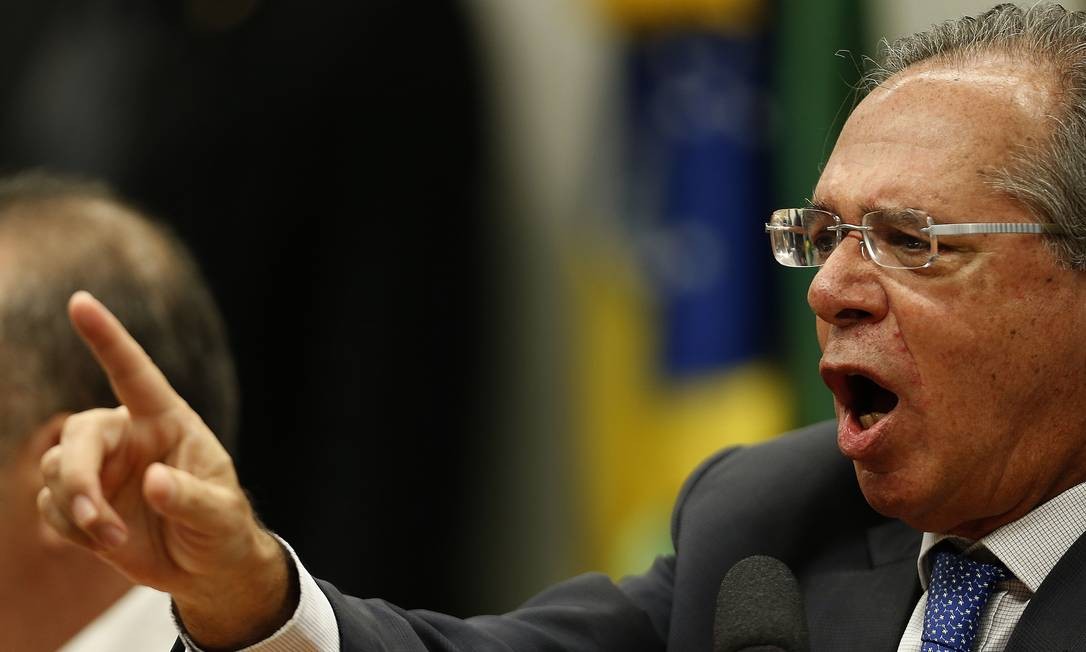 O ministro da Economia, Paulo Guedes, durante audiência pública no plenário da CCJ da Câmara Foto: Jorge William / Agência O Globo