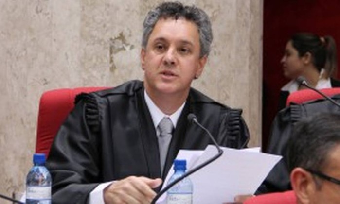 Resultado de imagem para fotos do desembargador gebran neto