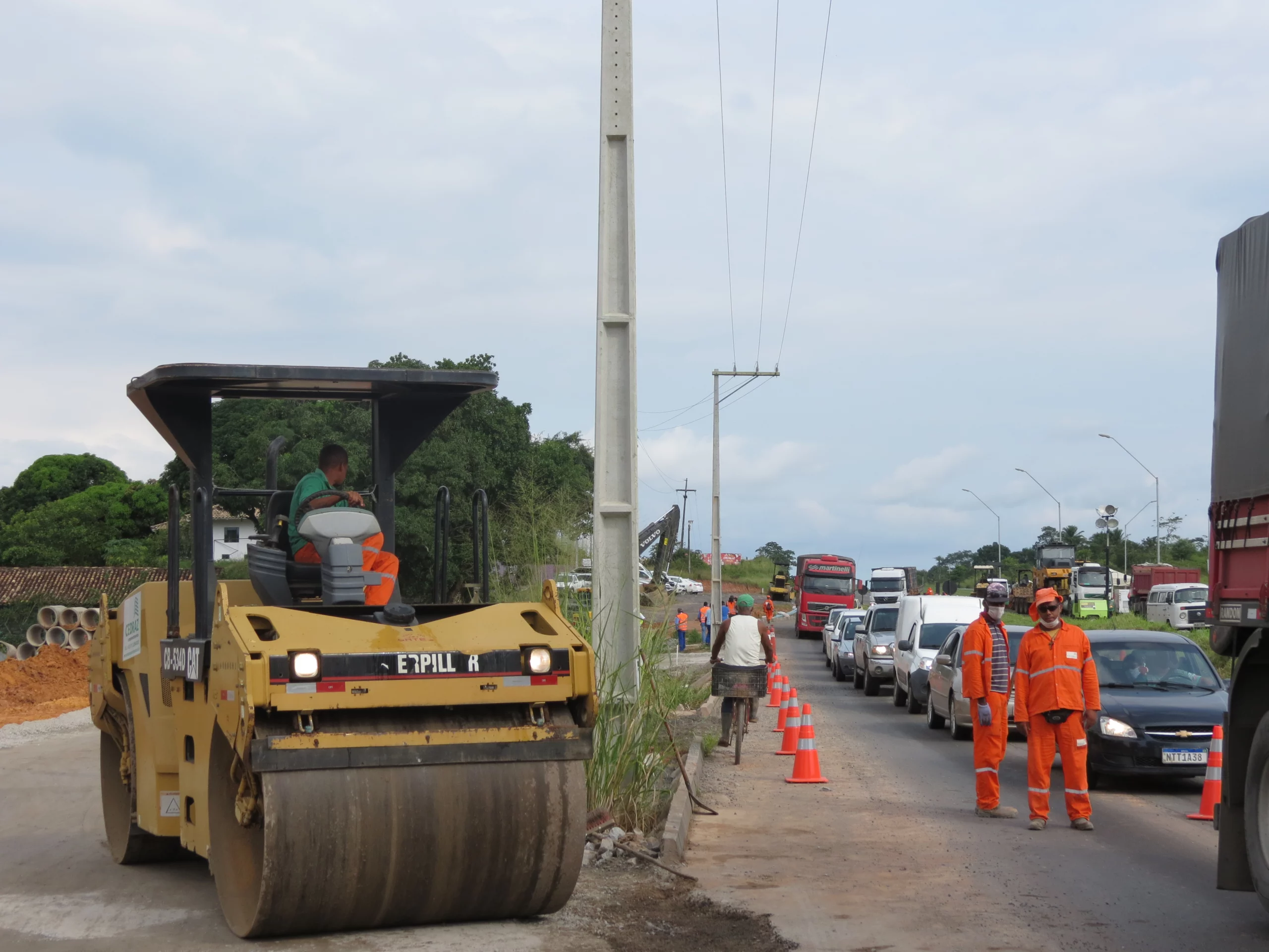 VIABAHIA AVANÇA NA CONSTRUÇÃO DE DESVIO EM DUAS FAIXAS, NA BR-324