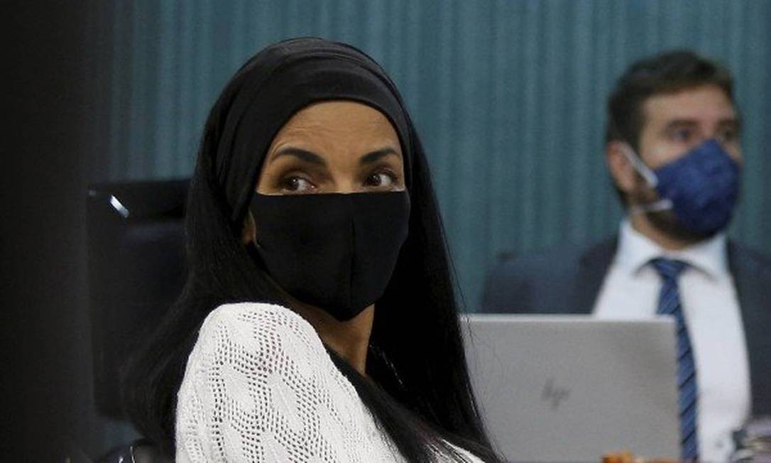 Flordelis durante uma das audiências do processo no qual é ré Foto: Fabiano Rocha / O Globo