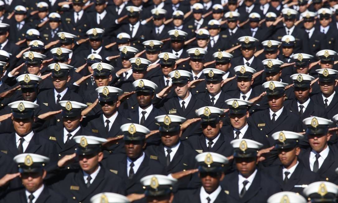 Formatura de militares no Rio, no Centro de Instrução Almirante Alexandrino Foto: Marcelo Regua/Agência O Globo