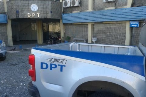 Uma pessoa morre após acidente entre ônibus e moto na BR-324