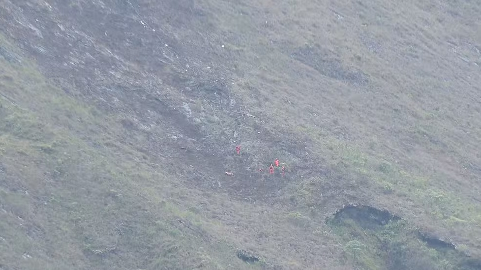Helicóptero voltava de uma ocorrência que envolvia a queda de um monomotor em uma serra no município de Ouro Preto. Foto: TV Globo/Reprodução