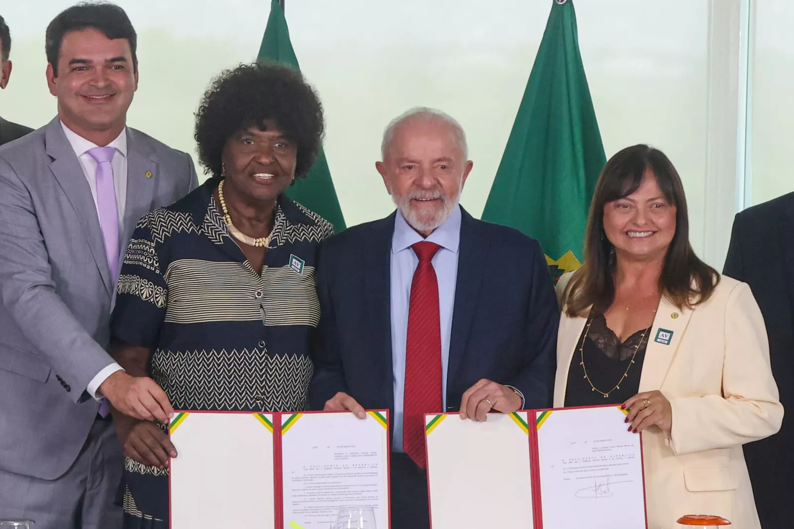 Projeto para homenagear educador baiano foi proposto por Alice Portugal e sancionado por Lula. Foto: Divulgação