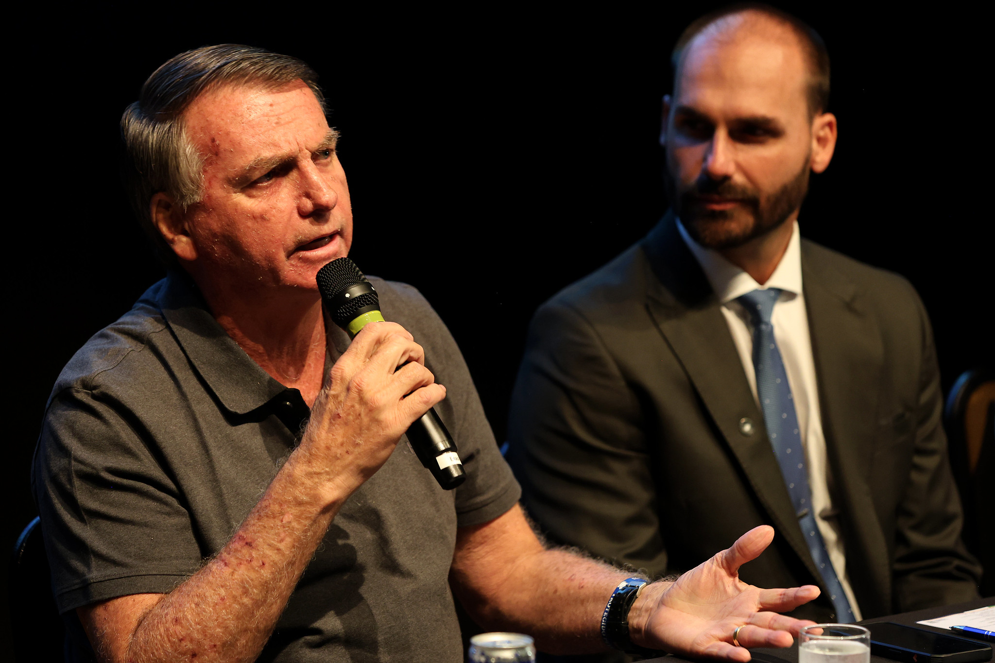 Família Bolsonaro fica sem representante na Câmara após três décadas