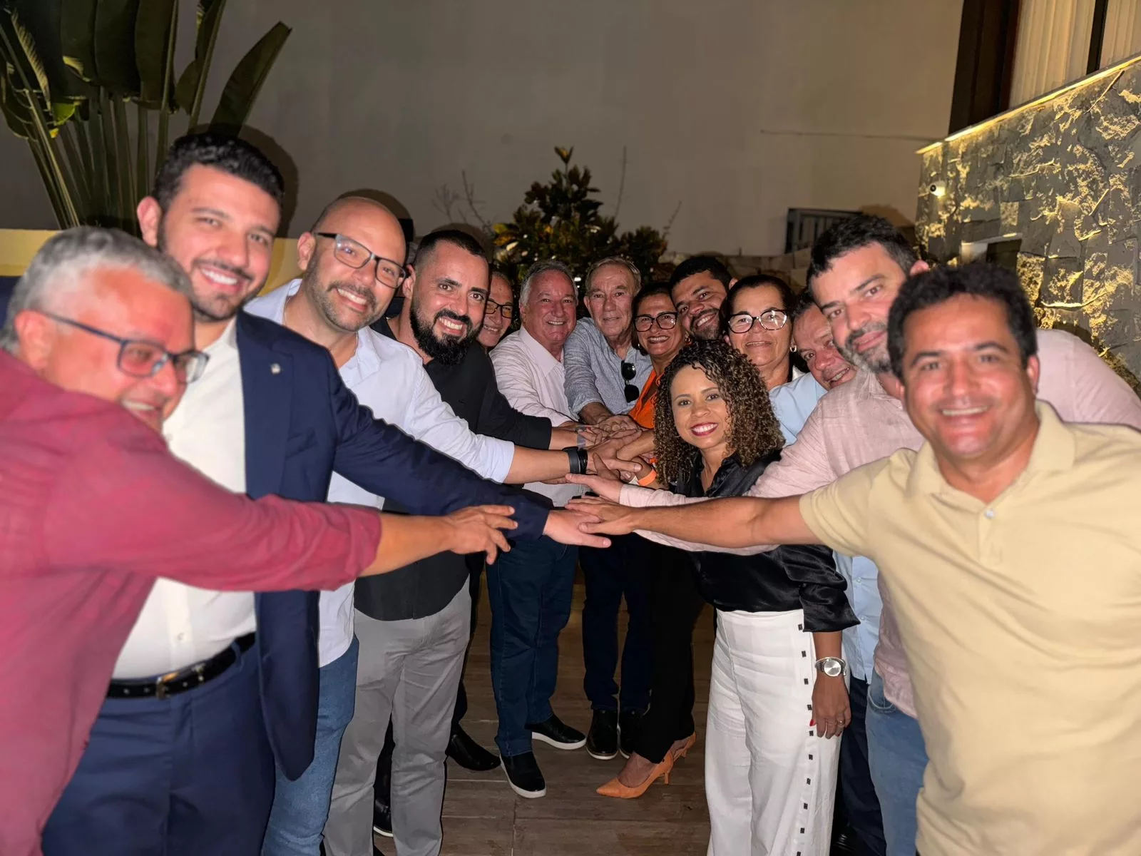 Prefeita de cidade baiana retira candidatura a UPB e anuncia para quem vai apoio Prefeita de cidade baiana retira candidatura a UPB e anuncia para quem vai apoio