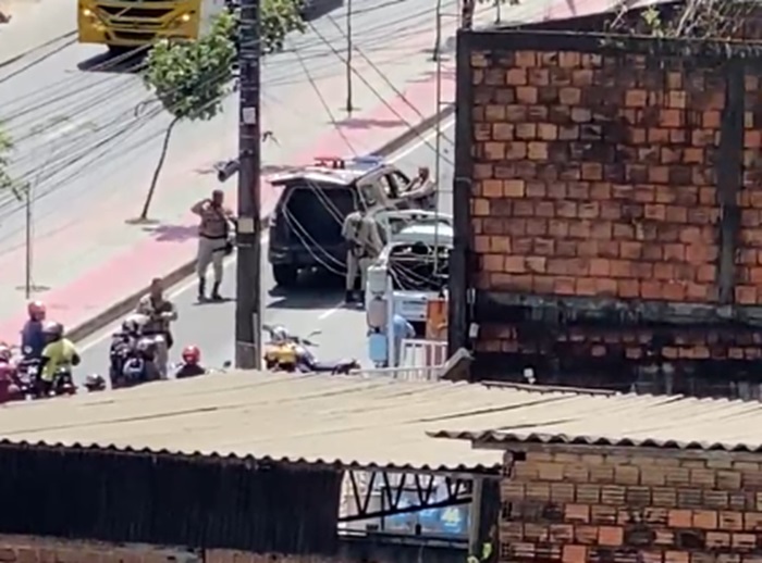 Homem preso no Planeta dos Macacos
