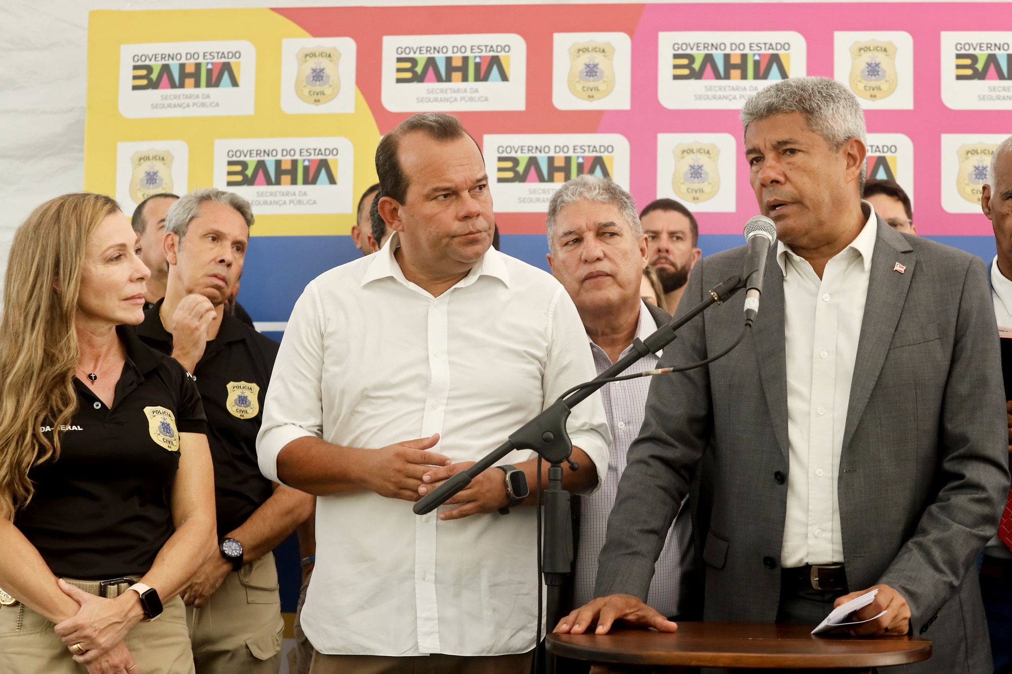 Jerônimo fala sobre permanência de Geraldo Jr em 2026