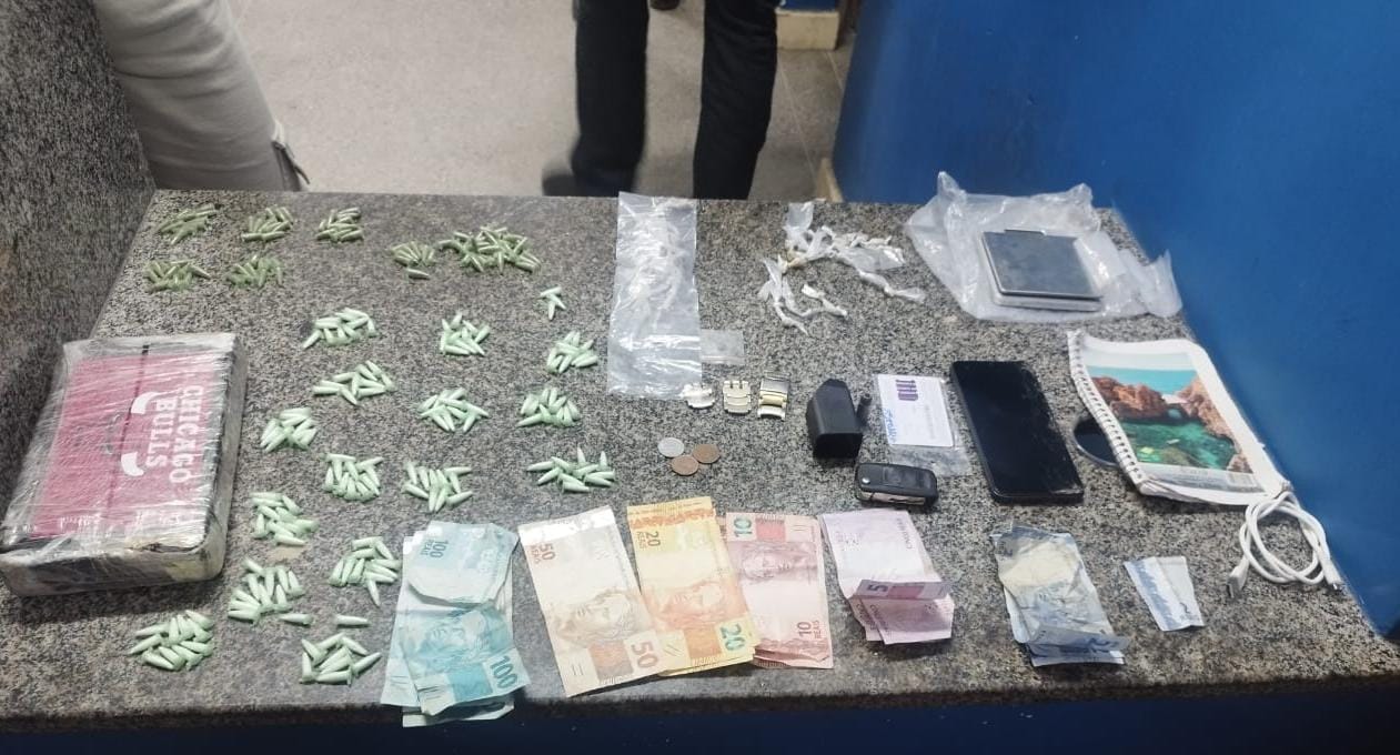Homem é preso pela Polícia Militar na RMS portando K9 e cocaína
