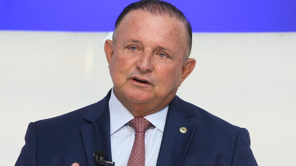 Adolfo nega acordo com o PT para a Presidência da Al-ba e fala em consenso