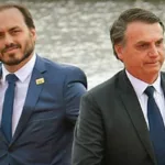Filho de Bolsonaro diz que ex-presidente teve conta em rede social invadida e roubada