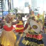 Fuzuê abre festejos de Carnaval em Salvador com foliões no Circuito Orlando Tapajós