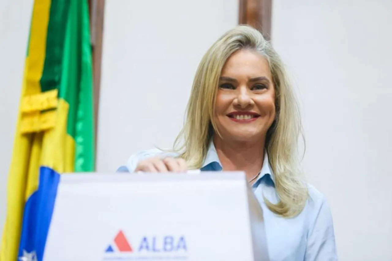 Conheça Ivana Bastos, 1ª mulher a assumir a Presidência da Alba na história