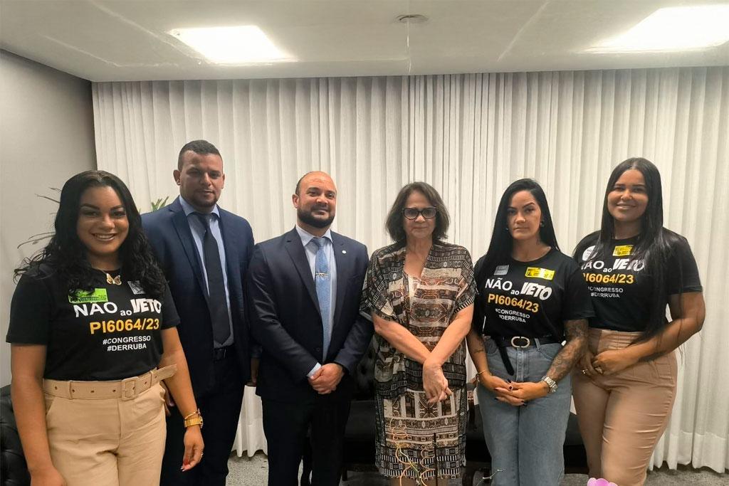 Vice-líder da oposição na Câmara, deputado baiano tem reunião com mães de crianças com microcefalia