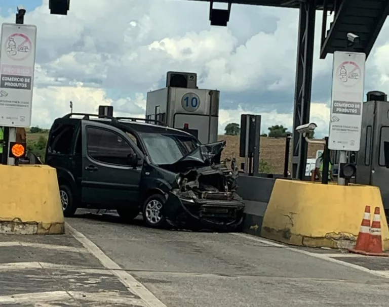 Acidente em Pedágio na BR-324