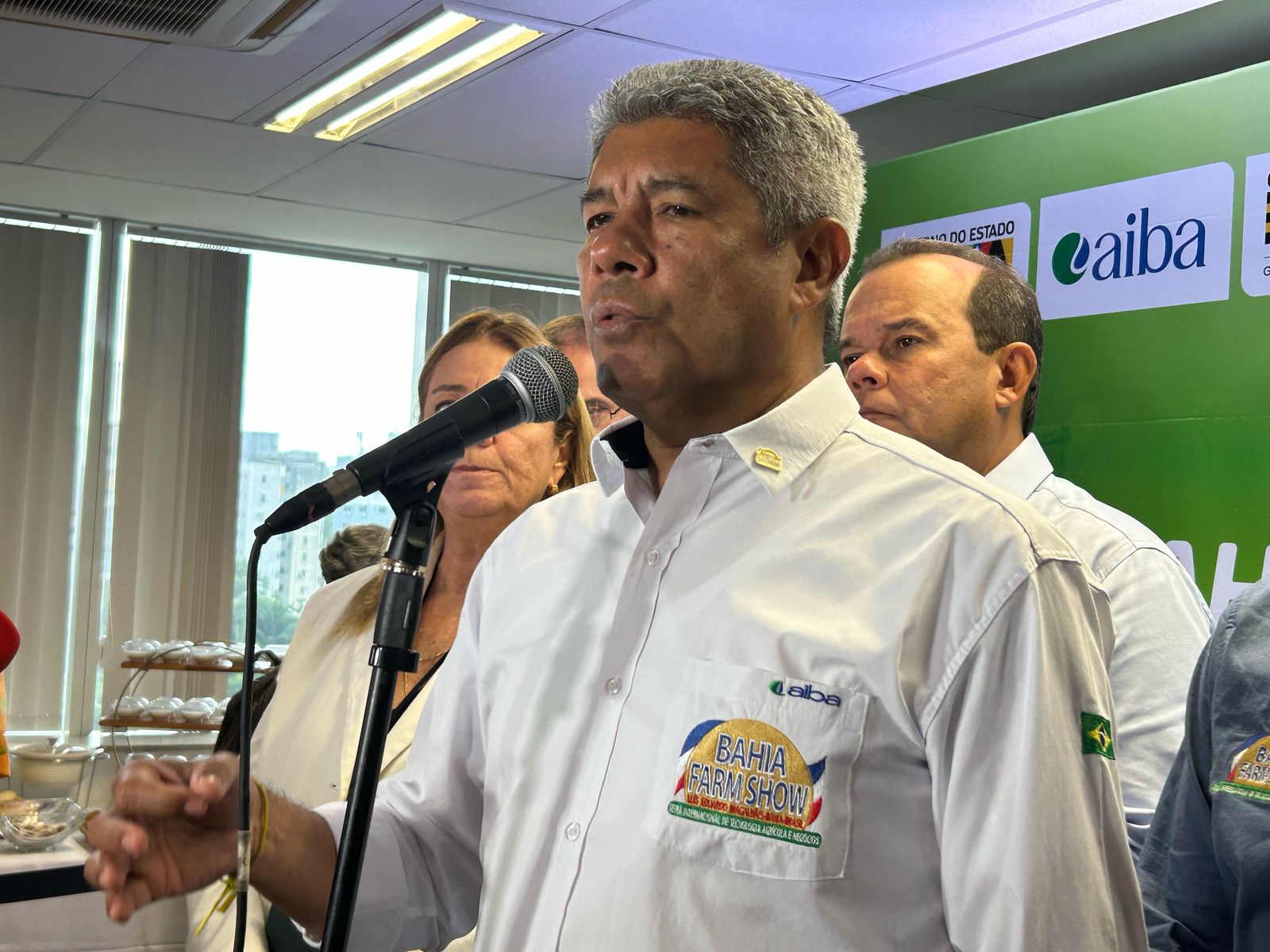 Jerônimo Rodrigues sinaliza definição do São João no Parque de Exposições de Salvador para abril