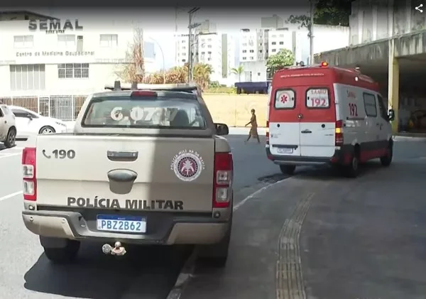 Homem morre e idosa fica ferida após tiroteio no Centro de Salvador | Foto: Reprodução/TV Bahia