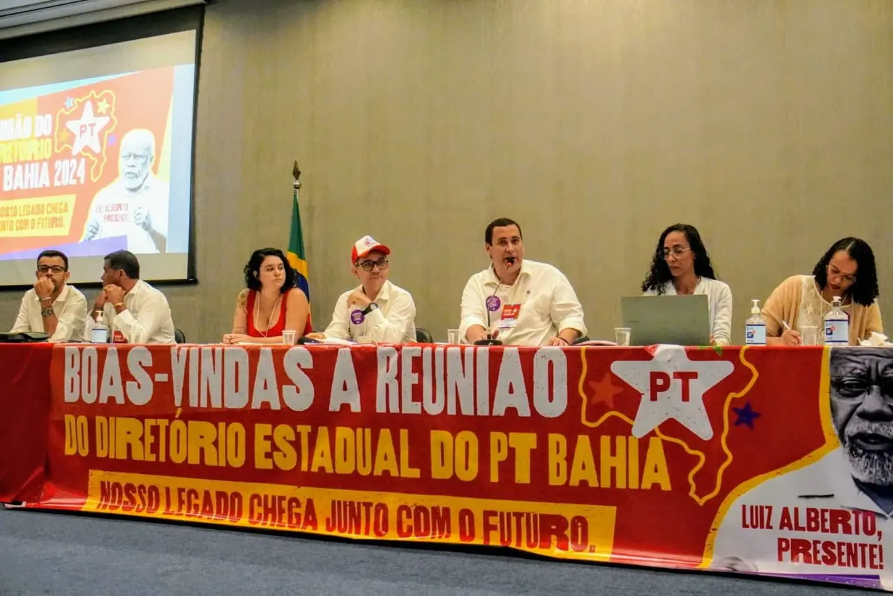 Atual presidente Éden Valadares conduz reunião do partido na capital baiana. Foto: Divulgação