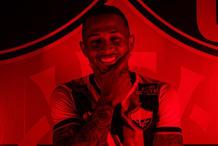 O Leão da Barra confirmou nesta sexta (27) o empréstimo do atacante