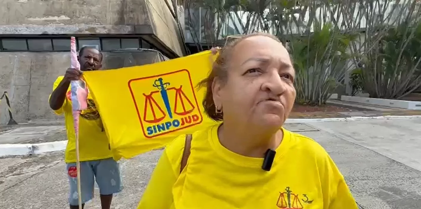 Servidores fazem ato na Alba. Imagem: Juliana Nobre/PS Notícias
