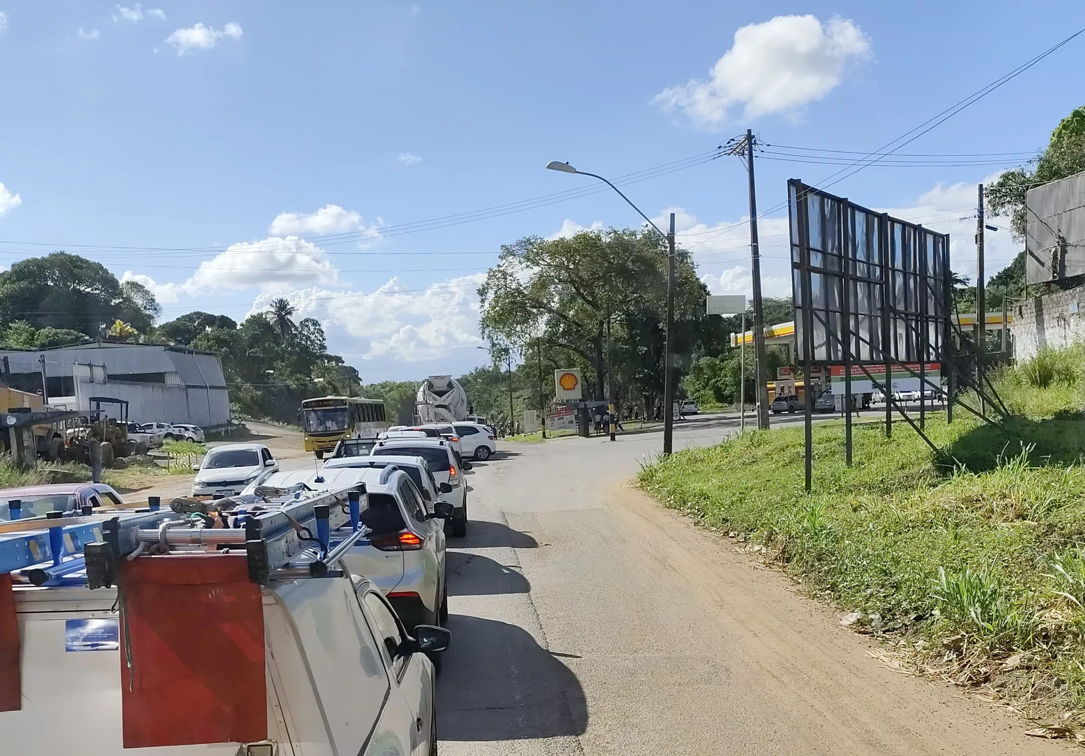 Acidente na Estrada do Derba Acidente na Estrada do Derba