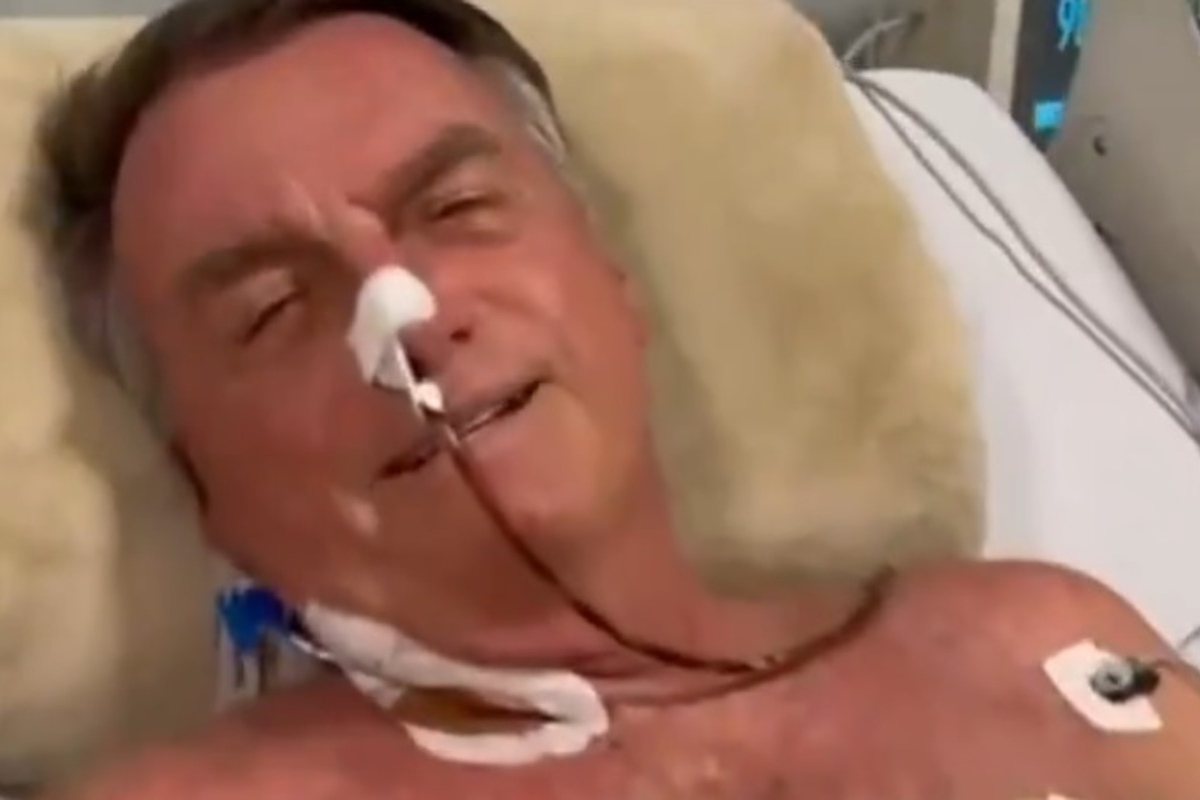Bolsonaro não tem previsão de saída da UTI; médicos falam sobre pós-operatório: 'delicado'