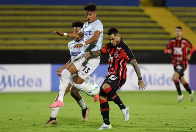 Vitória e Universidad
