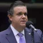 Saiba quem é o substituto de Carlos Lupi no Ministério da Previdência