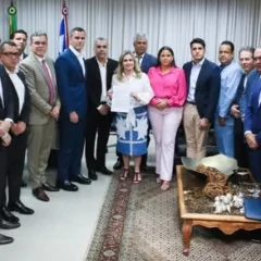 Comitiva foi recebida pela presidente Ivana Bastos. Foto: Divulgação