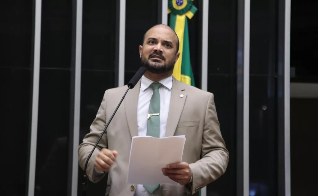 Capitão Alden protocola moção de repúdio contra Jerônimo após fala sobre bolsonaristas: ‘Ódio do bem’