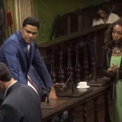 Sandro Filho e Eliete Paraguassu. Imagem: TV Câmara de Salvador/Reprodução